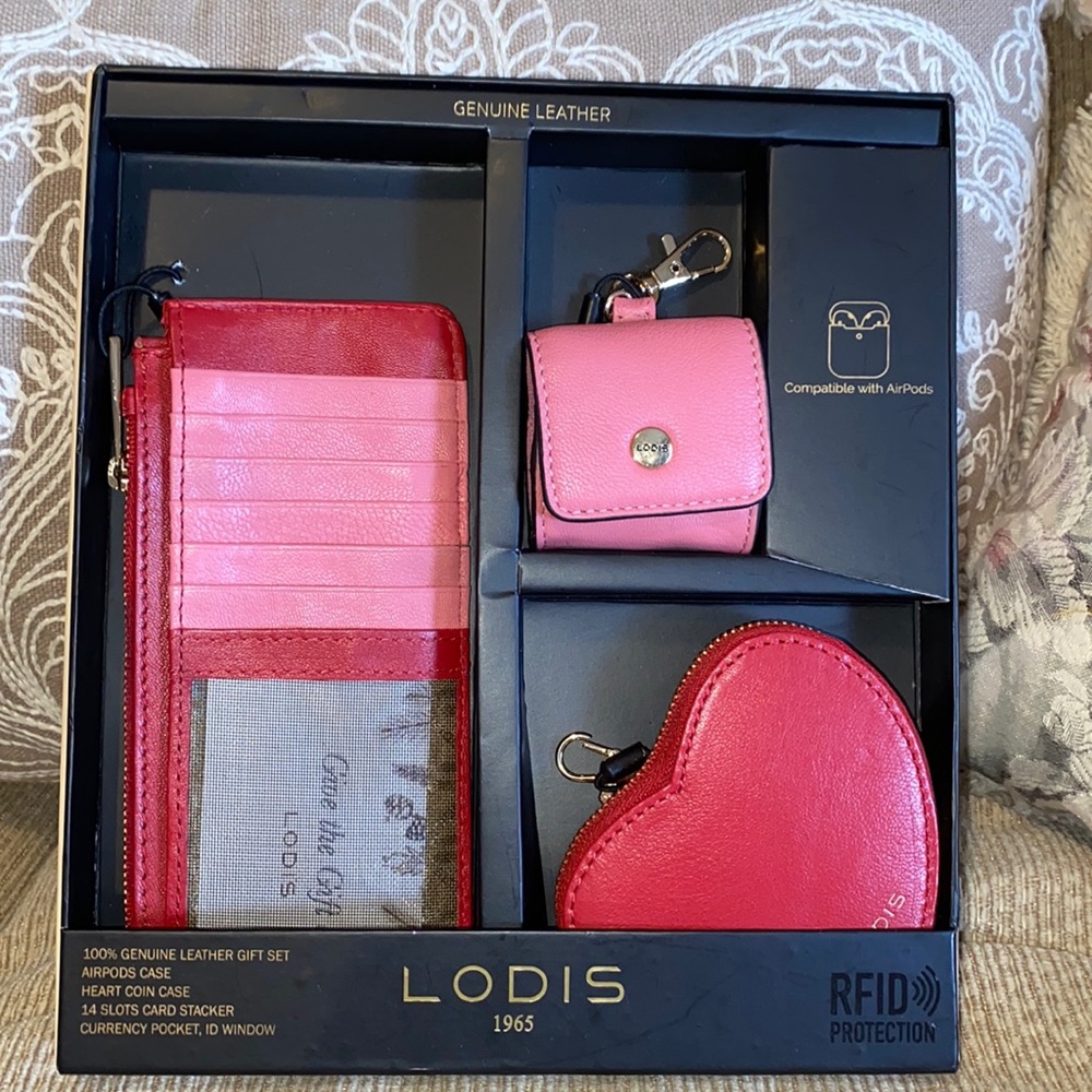 ❤️ NWT LODIS RFID Genuine Leather Wallet Gift Set